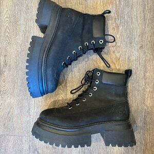 Timberland Women's Sky 6" Lug Sole Boots (Fits 7.5-8)